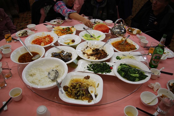 Mittagessen für Touristen in Südchina
