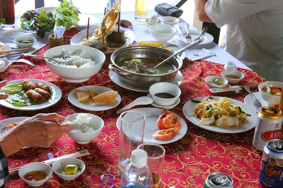 Mittagsverpflegung in Südvietnam
