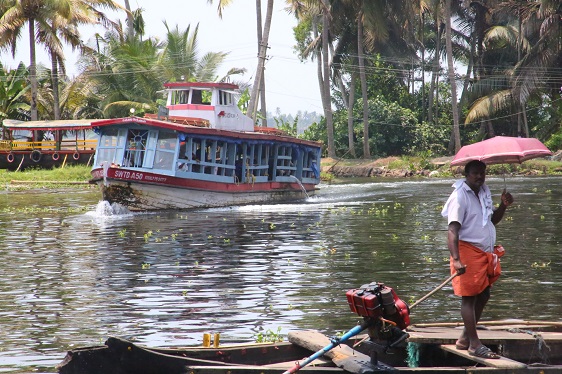 Bootsfahrt in Südindien