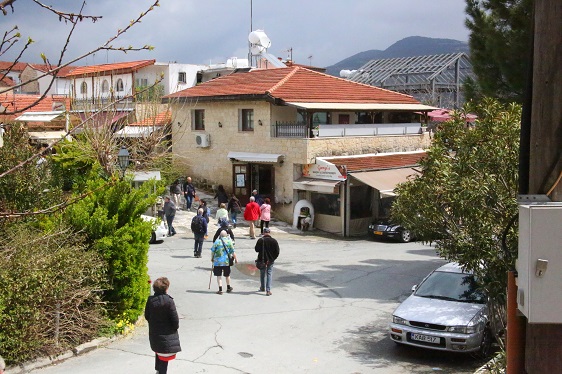 Besuch einer Ortschaft in Zypern