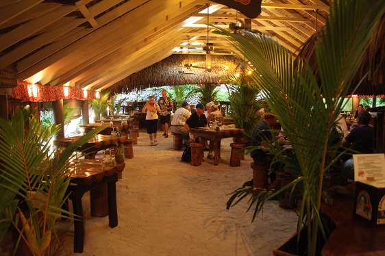 Bar 'Bloody Marys' auf Bora Bora/Französisch Polynesien